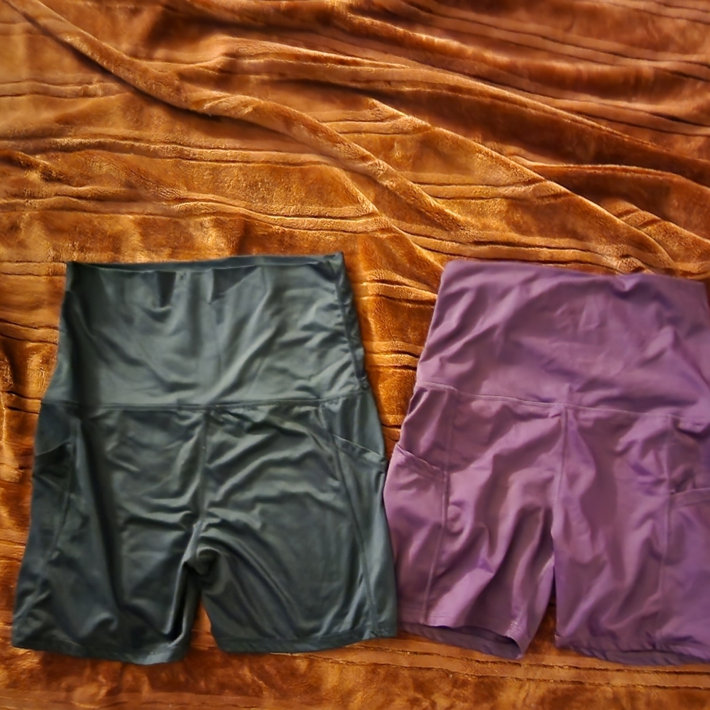 Maternity Biker Shorts w pockets 2 pair Lg